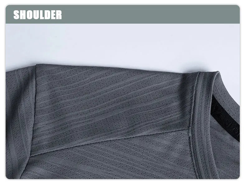 Plain men’s compression training shirt - KNIT